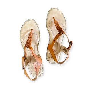 BORN Yarrow Braided Leather Ankle T-Strap Flat Sandals, Cognac Tan sz. 8M